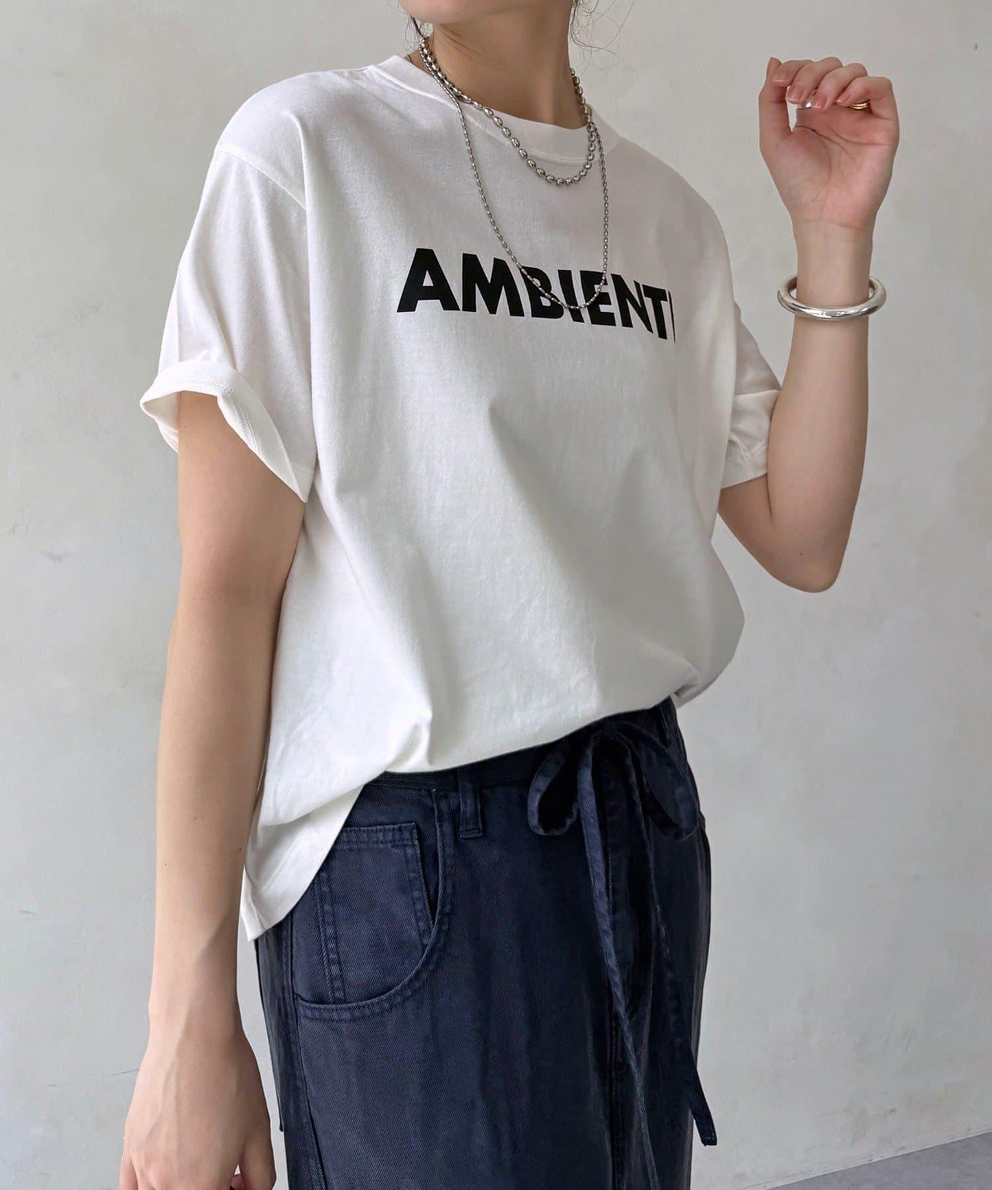 AMBIENTE Logo印花 T恤