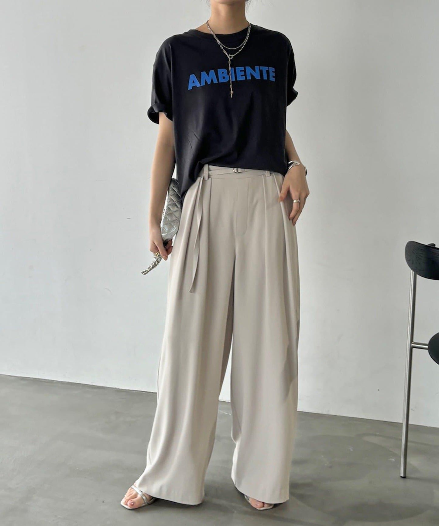 AMBIENTE Logo印花 T恤