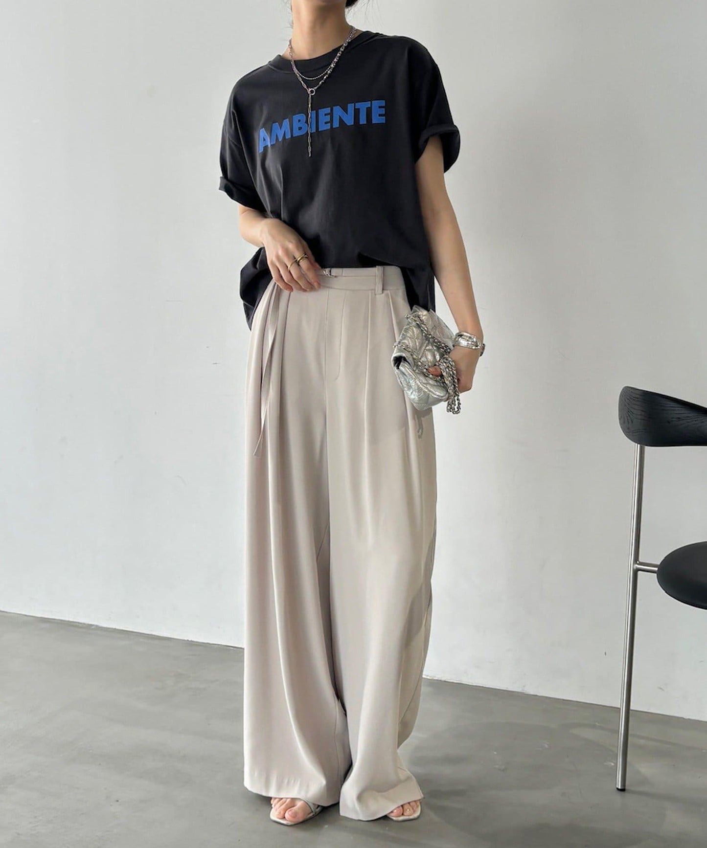 AMBIENTE Logo印花 T恤