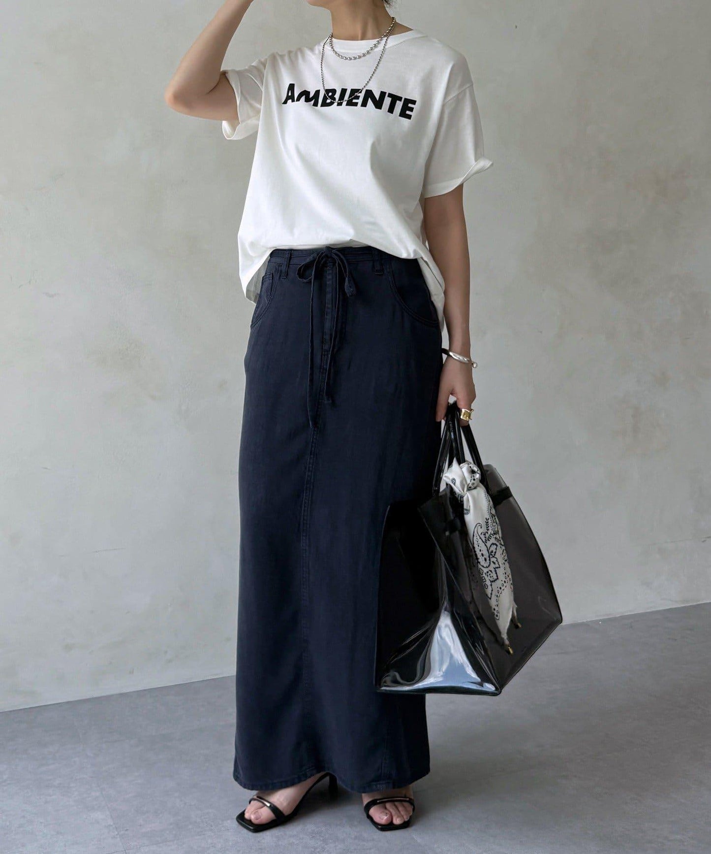AMBIENTE Logo印花 T恤