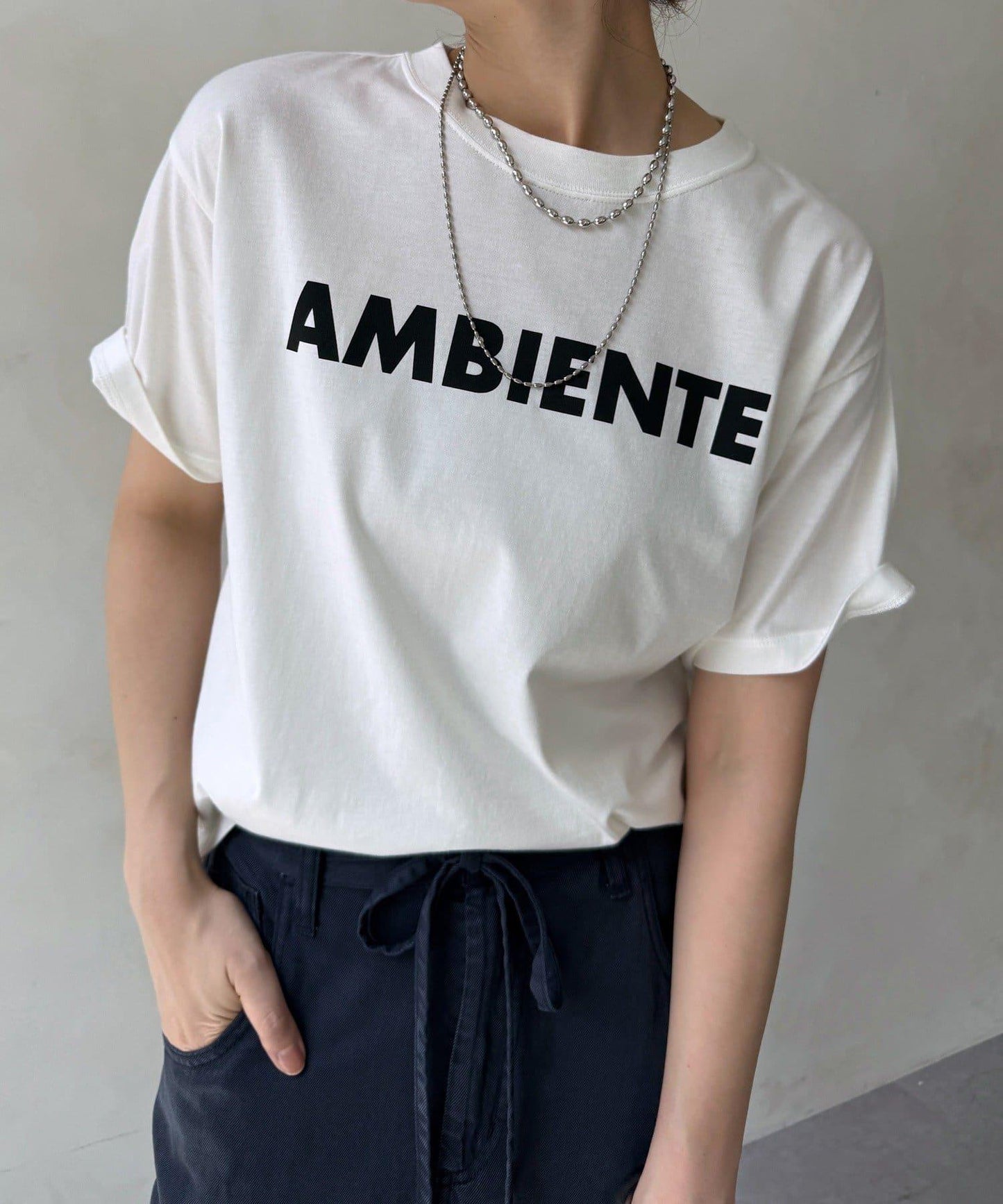 AMBIENTE Logo印花 T恤