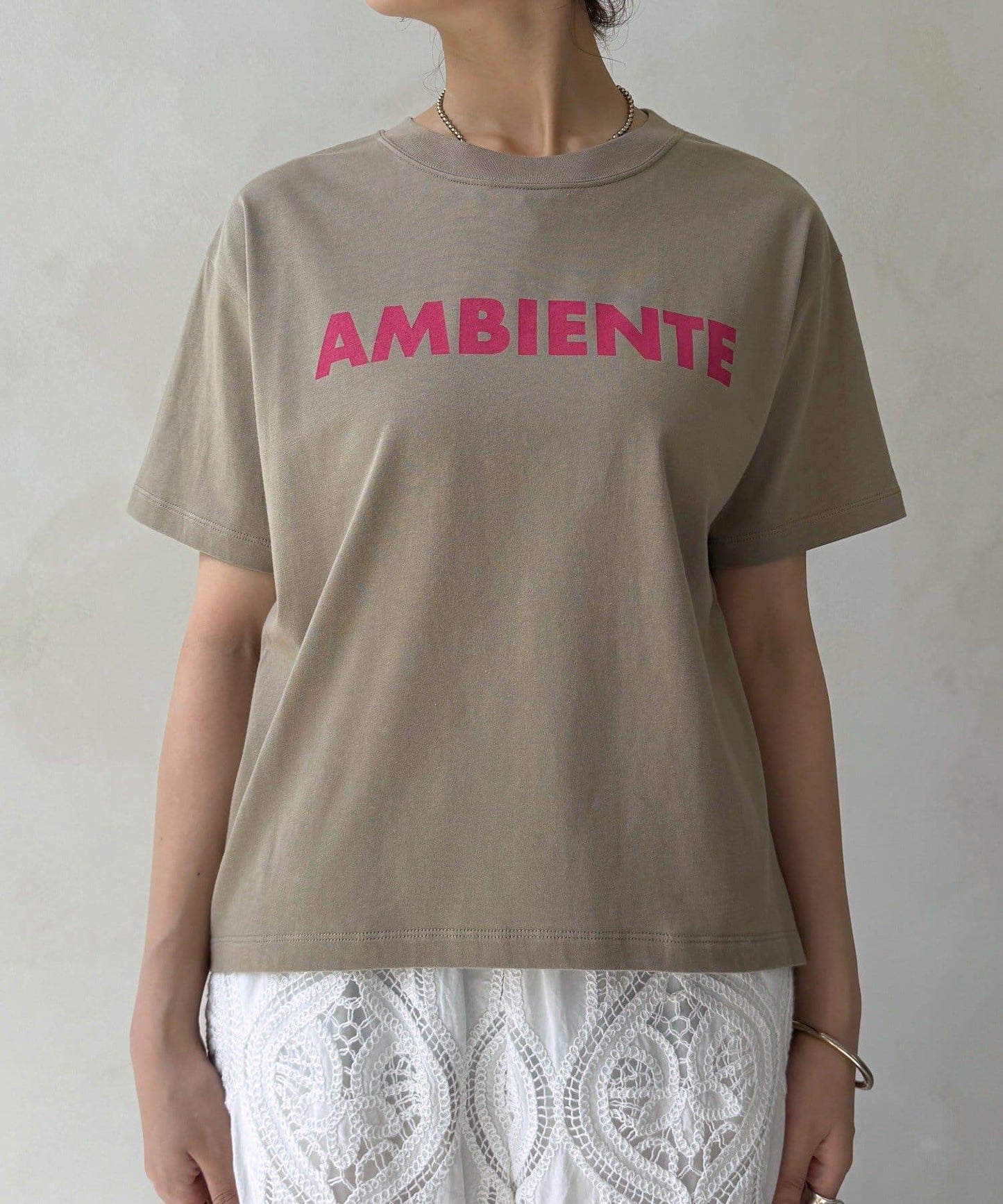 AMBIENTE Logo印花 T恤