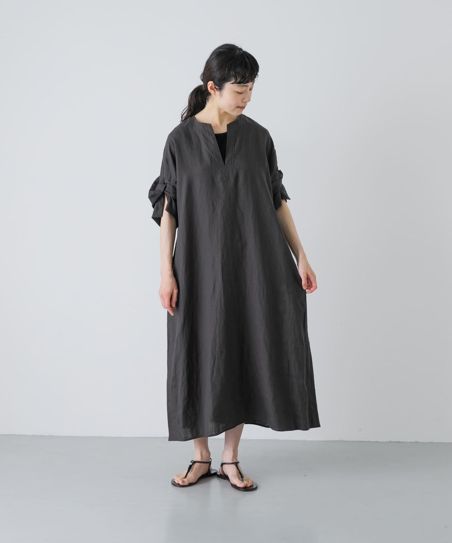 TICCA 麻質扭結袖連衣裙
