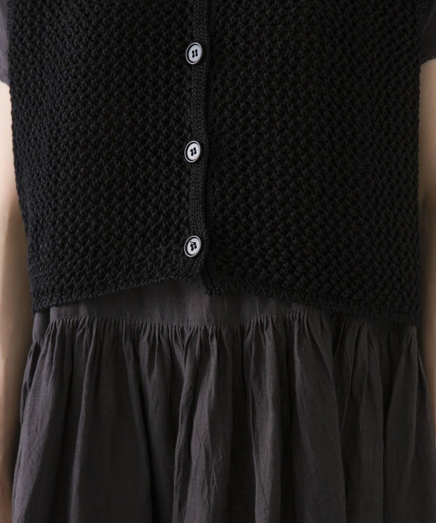 maison de soil 亞麻鏤空針織 馬甲 VEST