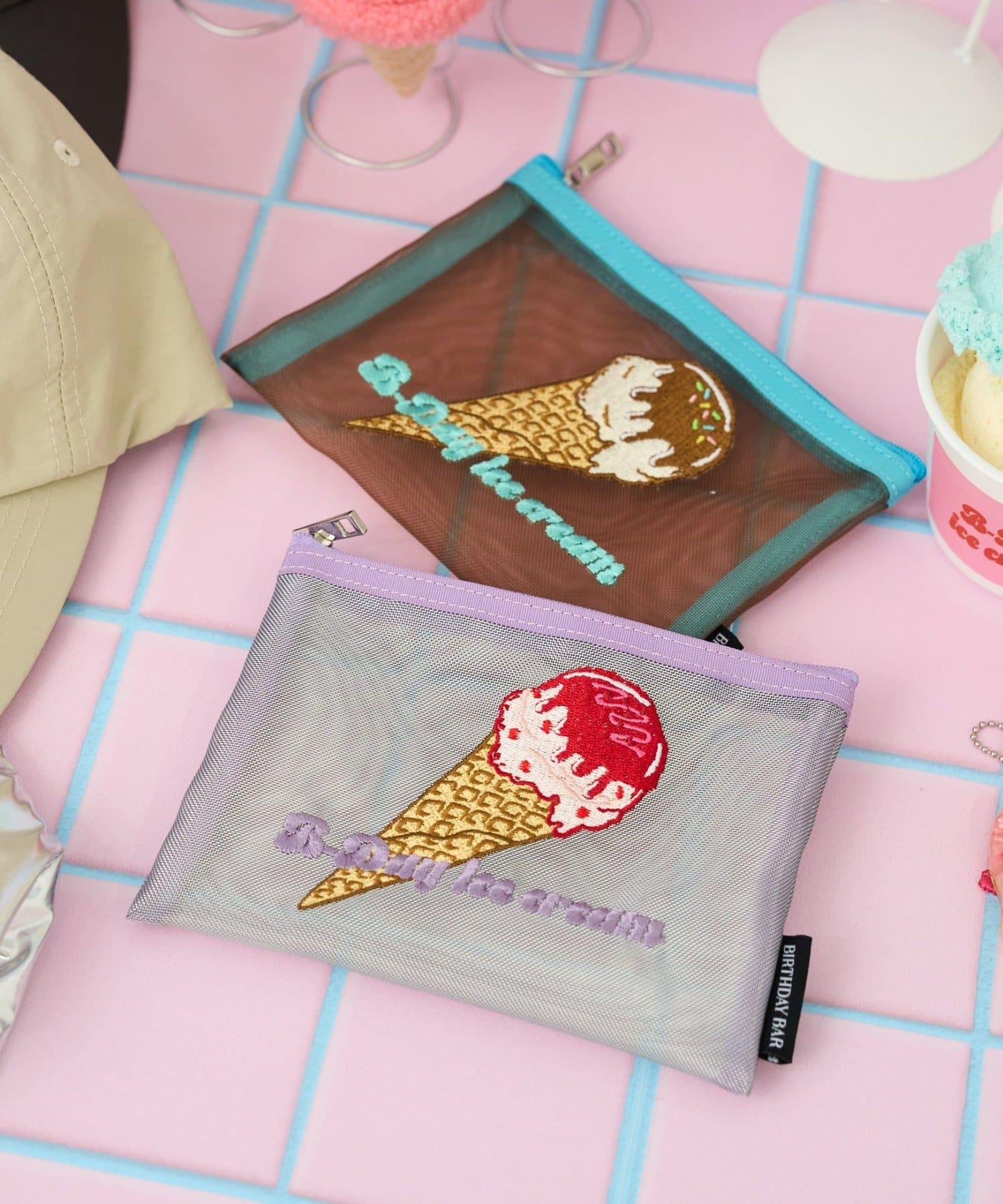 B-DAY 冰淇淋刺繡網眼收納包