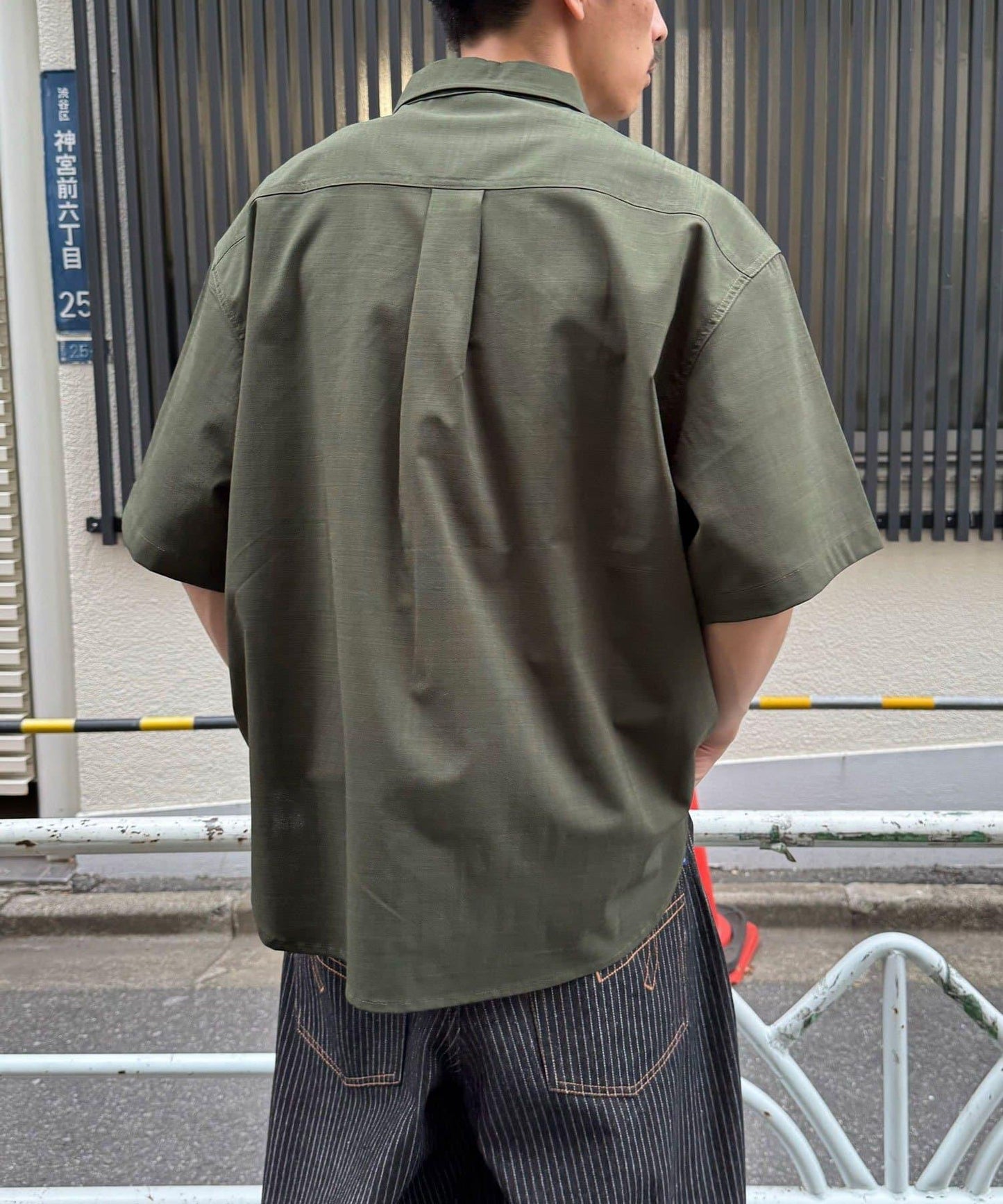 多口袋多功能工裝襯衫