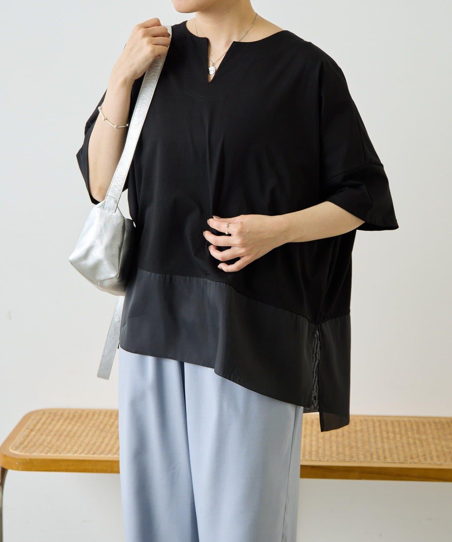 輕透遮體型休閒 下襬透紗 T恤 26 SUM1 STYLE(スミスタイル)