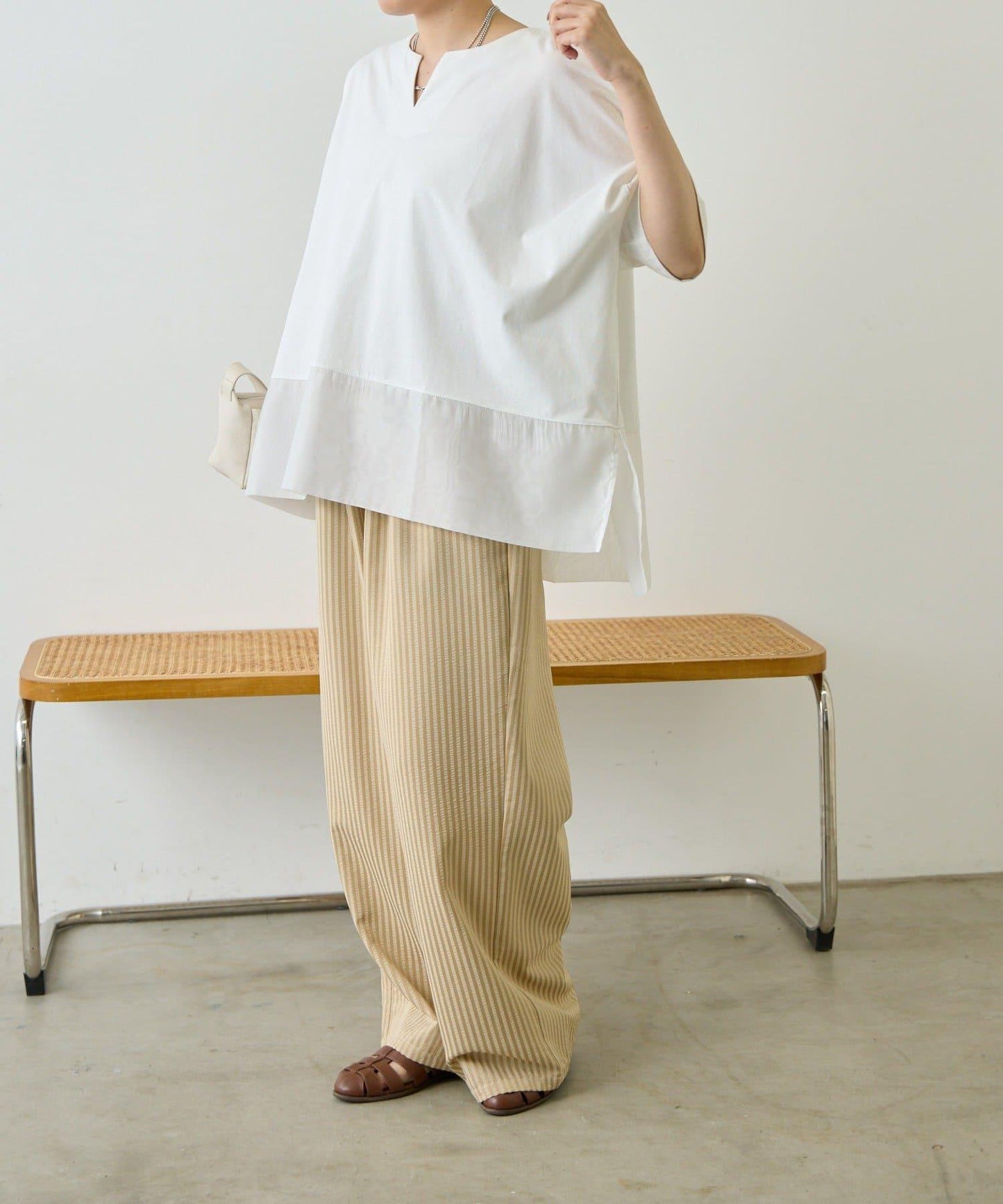 輕透遮體型休閒 下襬透紗 T恤 26 SUM1 STYLE(スミスタイル)