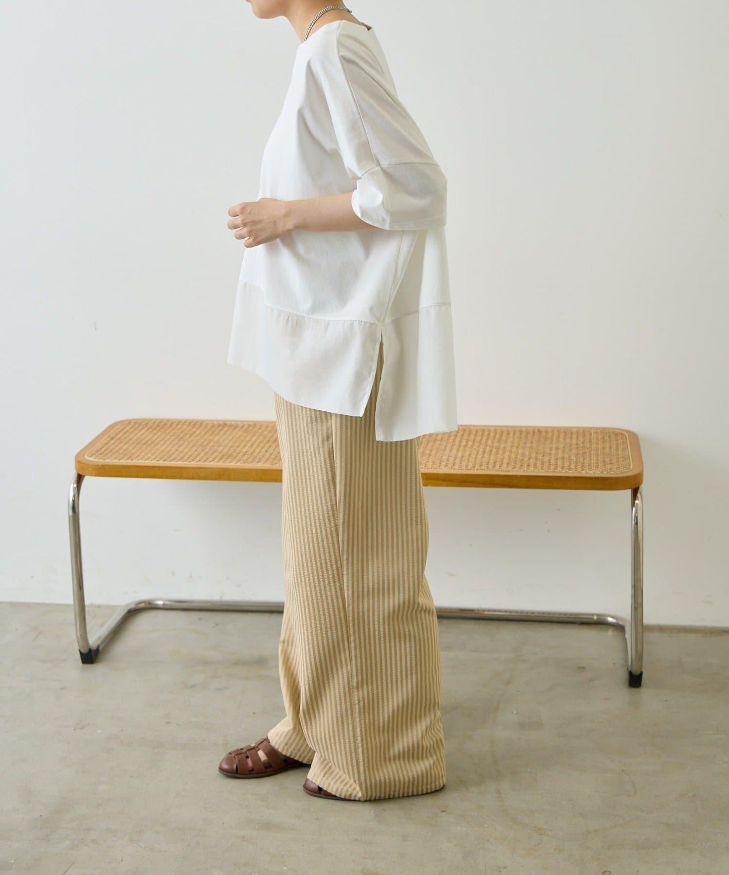 輕透遮體型休閒 下襬透紗 T恤 26 SUM1 STYLE(スミスタイル)