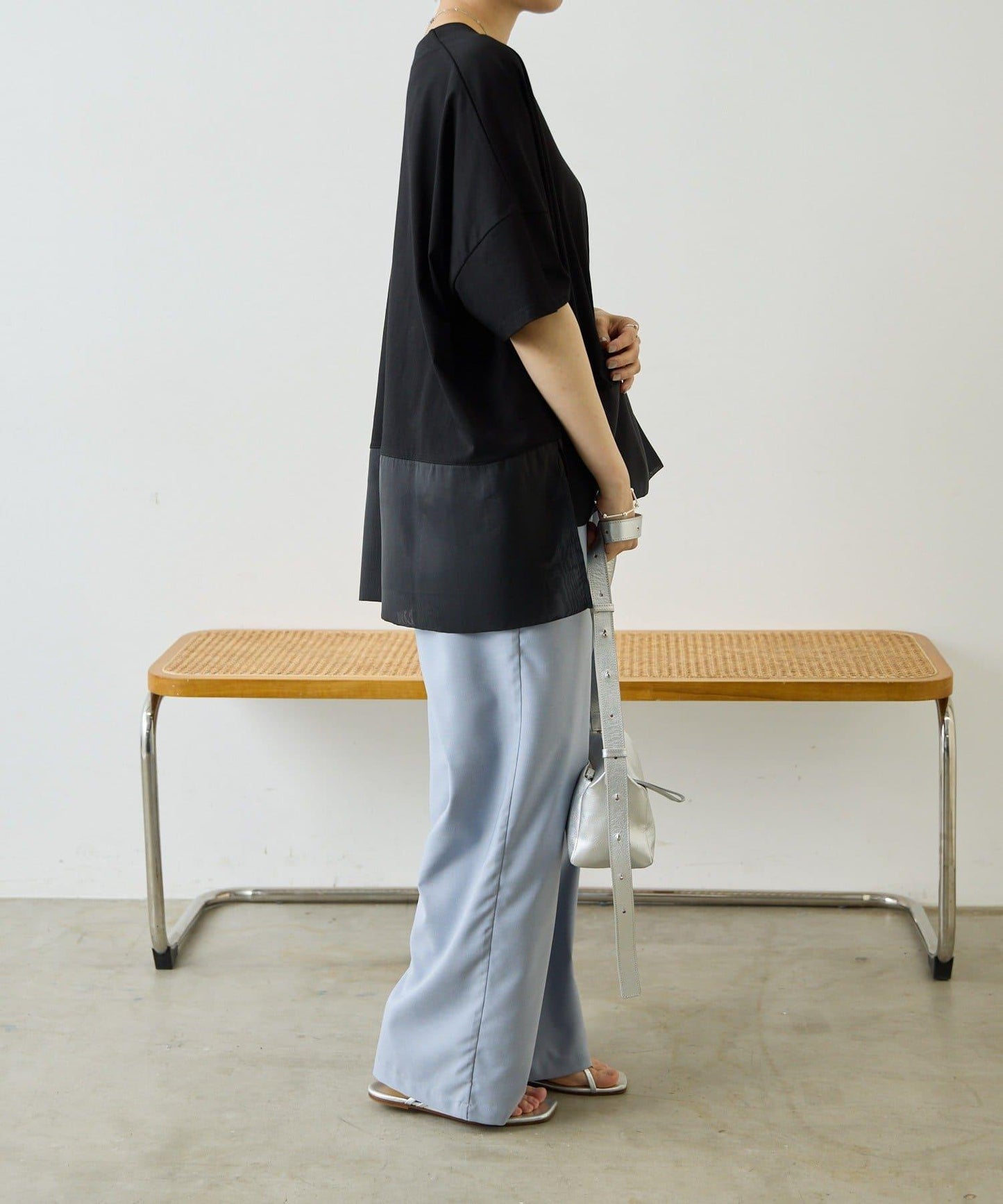 輕透遮體型休閒 下襬透紗 T恤 26 SUM1 STYLE(スミスタイル)