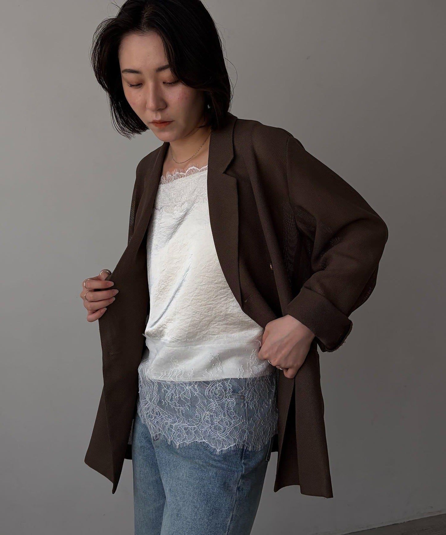 〈C.L〉復古緞面蕾絲吊帶背心