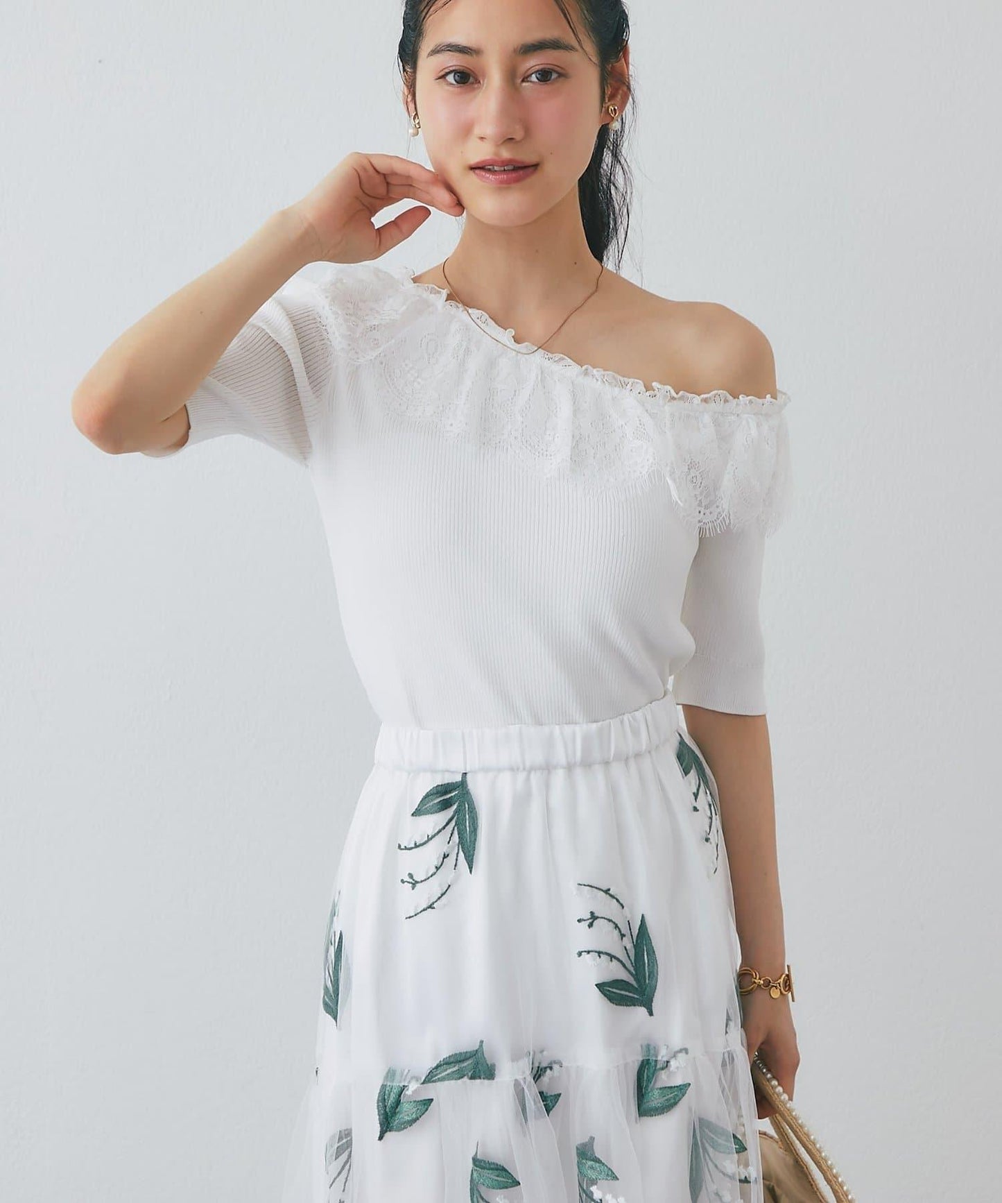 【La boutique BonBon】UV防曬單肩蕾絲荷葉邊針織衫