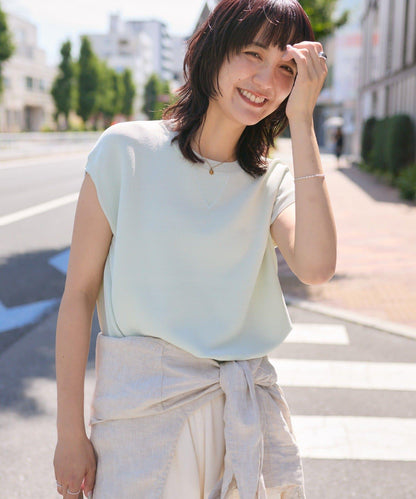 涼感美型版型 法式圓領設計 涼感觸感防曬功能 針織上衣