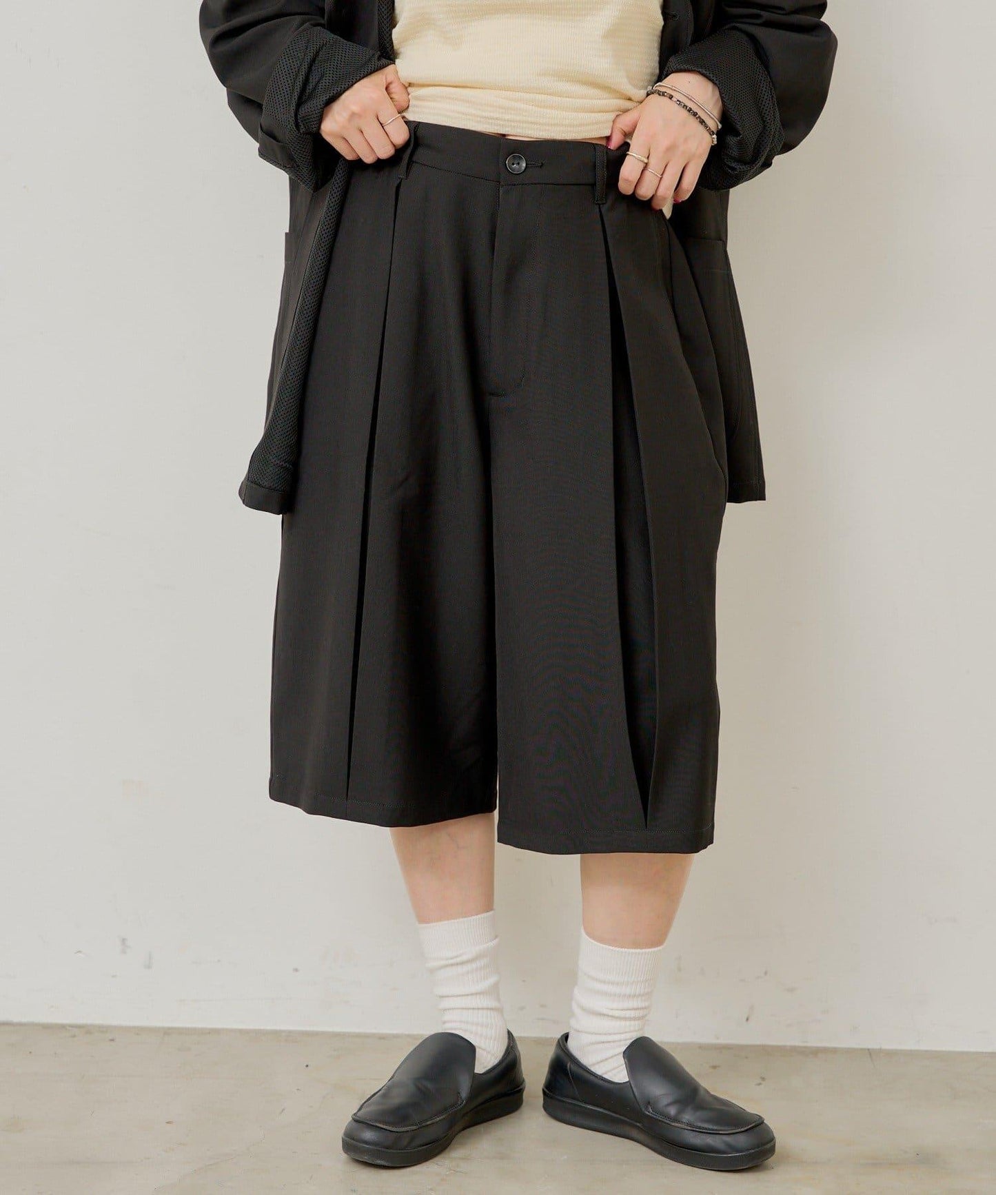 Kastane WHIMSIC 盒褶短褲