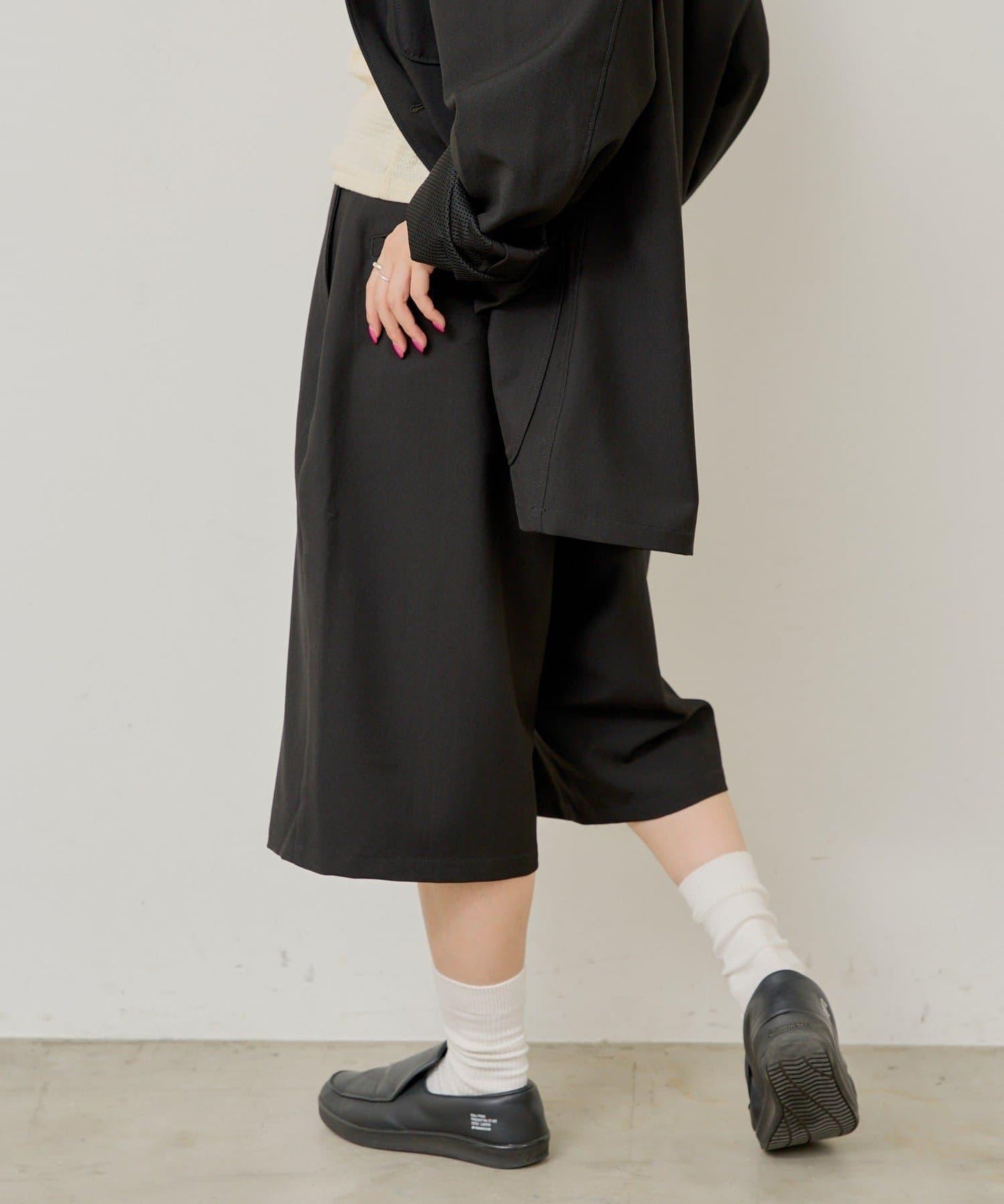 Kastane WHIMSIC 盒褶短褲