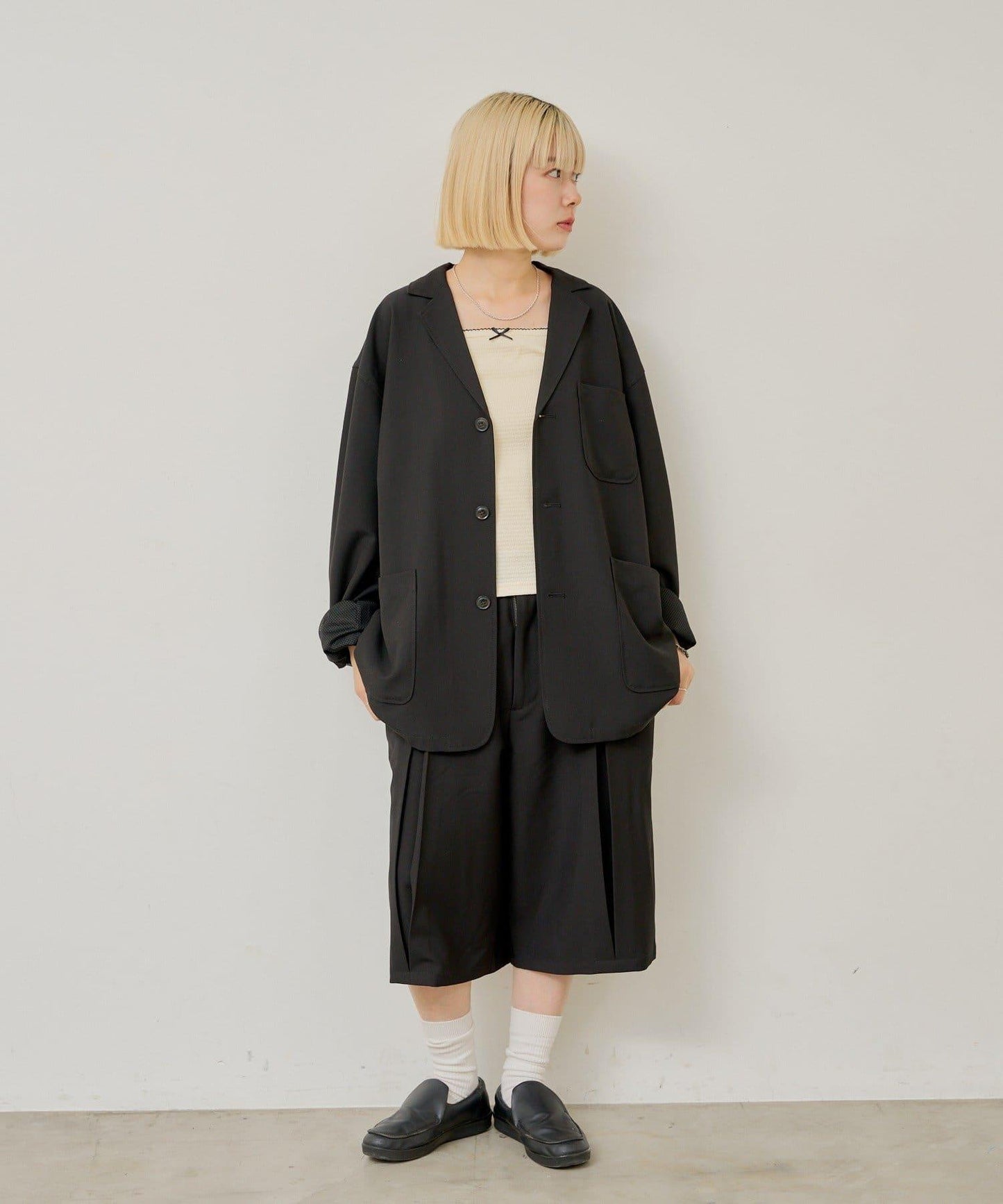 Kastane WHIMSIC 盒褶短褲