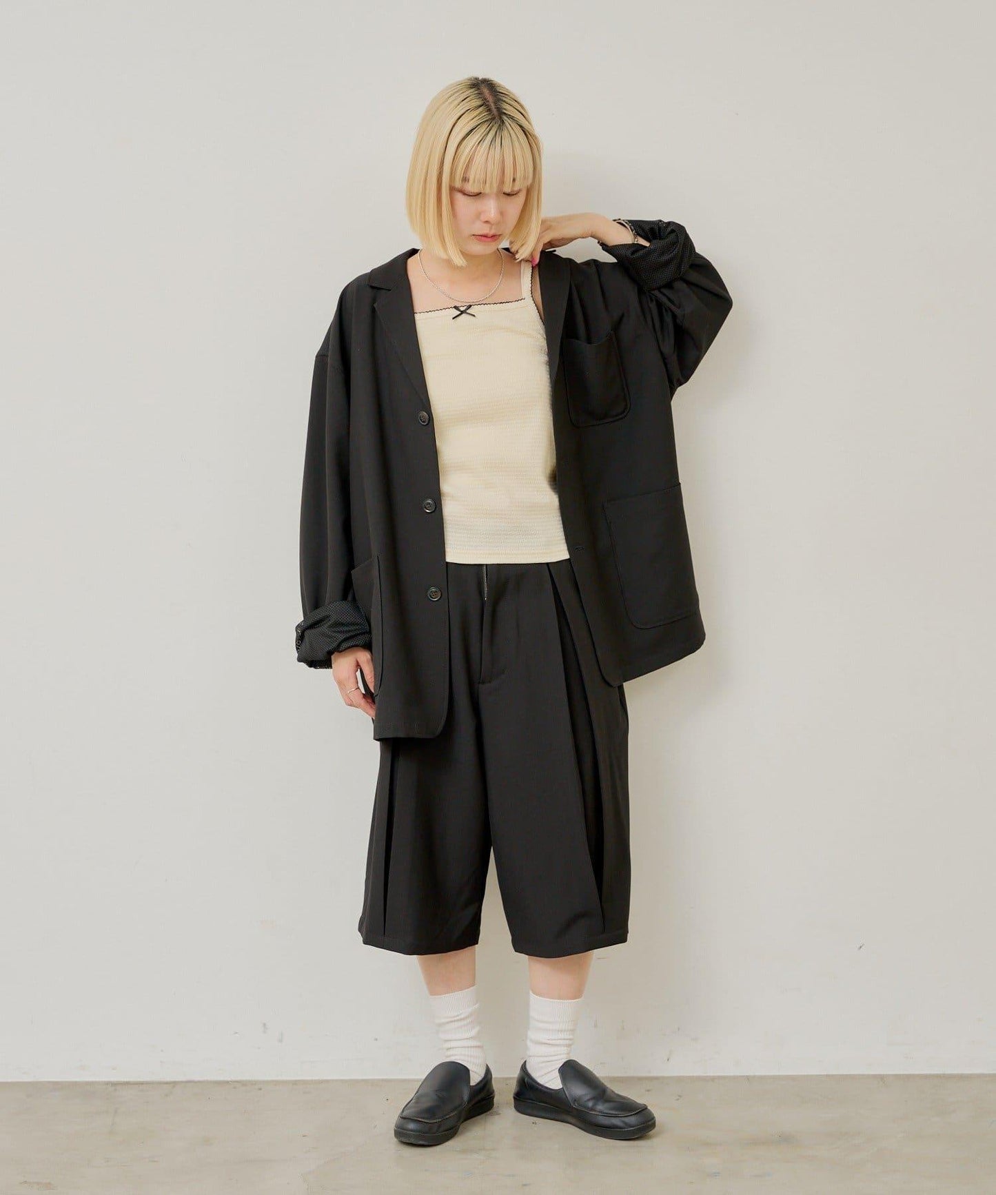 Kastane WHIMSIC 盒褶短褲