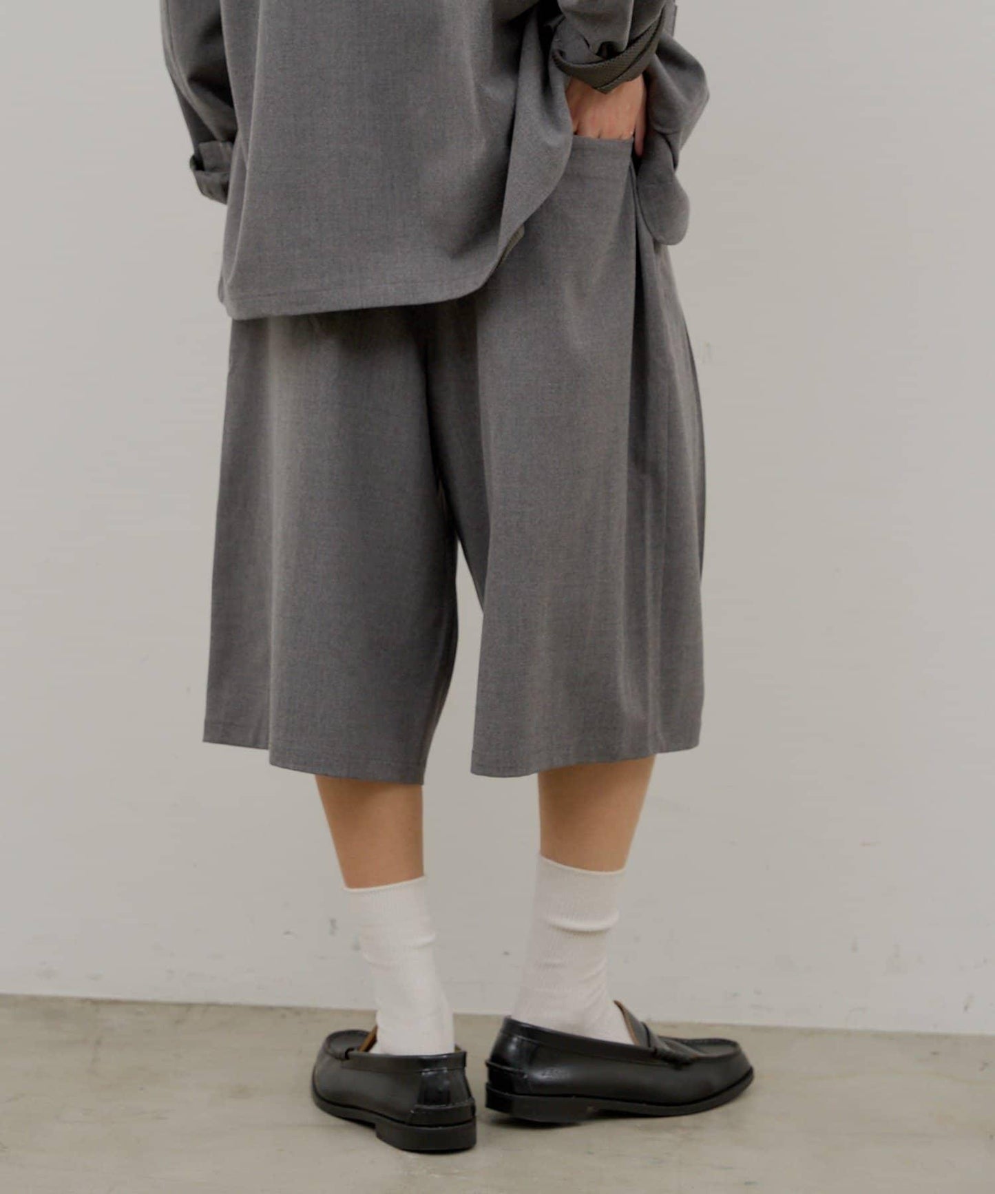 Kastane WHIMSIC 盒褶短褲