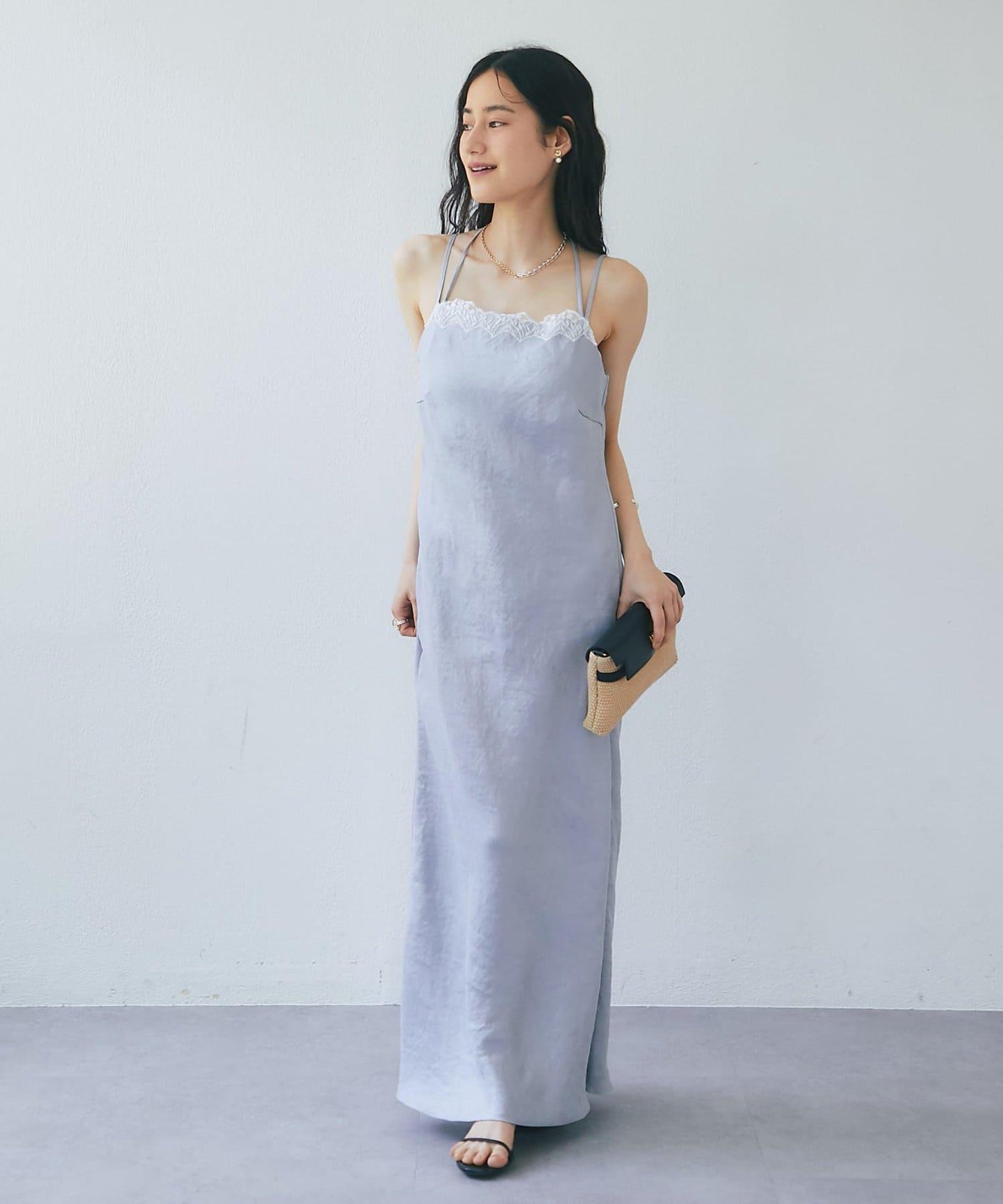 【La boutique BonBon】緞面蕾絲吊帶連衣裙