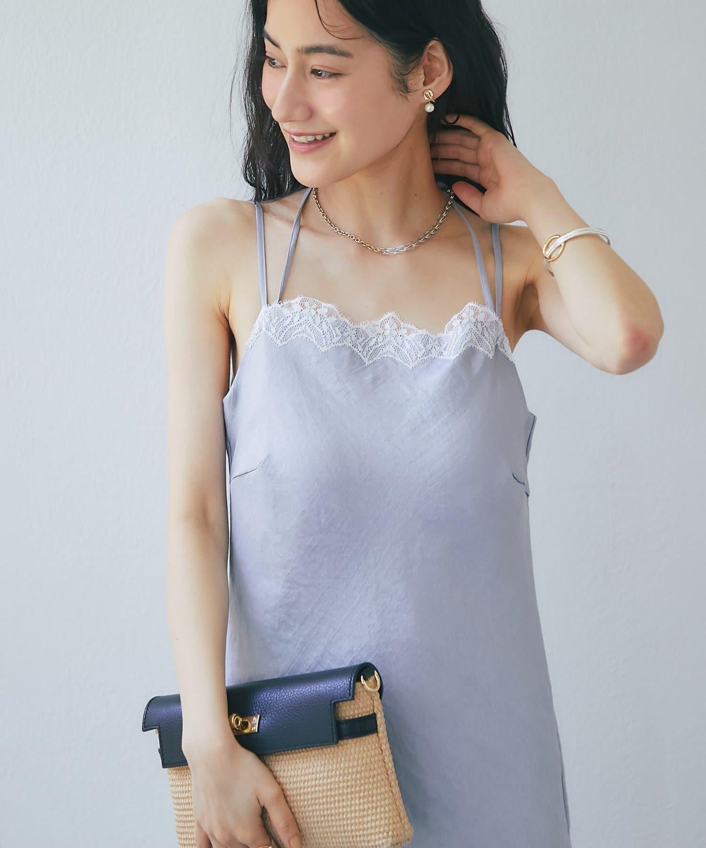 【La boutique BonBon】緞面蕾絲吊帶連衣裙
