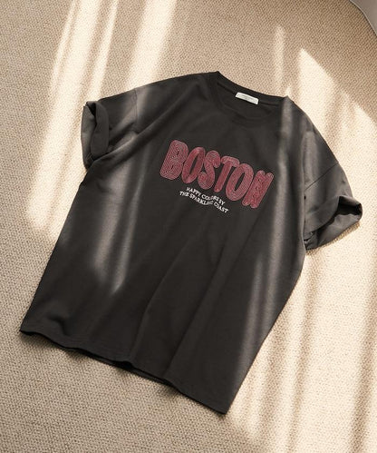 旋轉 BOSTON 字母刺繡 短袖T恤