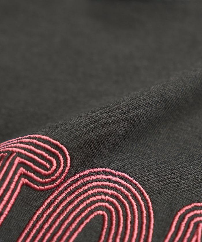 旋轉 BOSTON 字母刺繡 短袖T恤