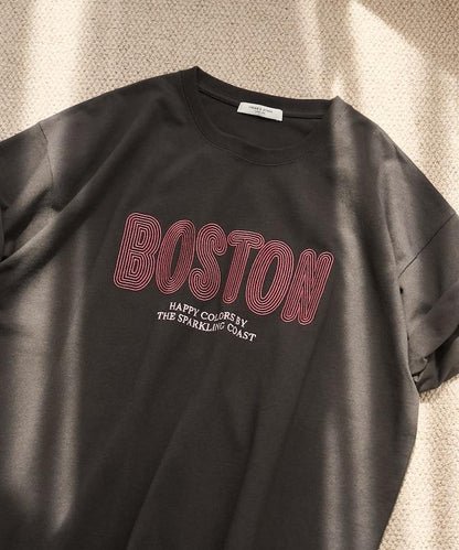 旋轉 BOSTON 字母刺繡 短袖T恤