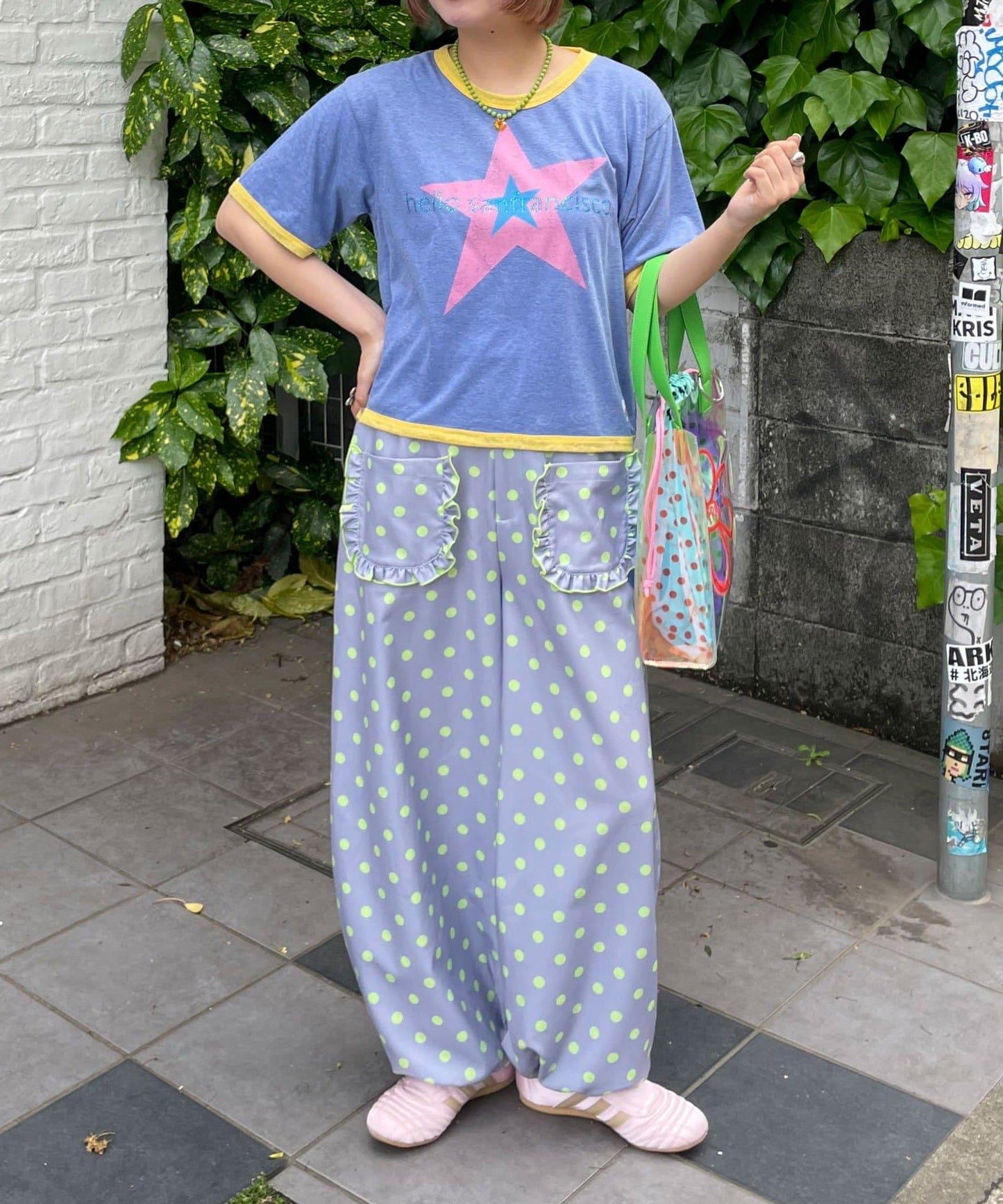 HELLO.SANFRANCISCO 水鑽印花撞色邊T恤