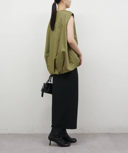 短款無袖羅紋設計夾克