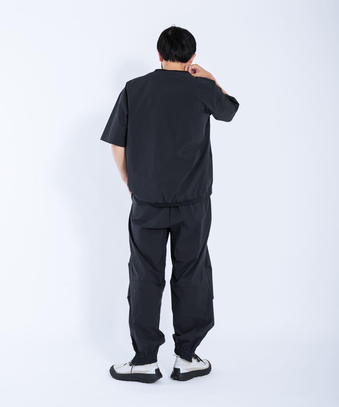 接觸涼感速幹 SOLOTEX 寬鬆束腳褲