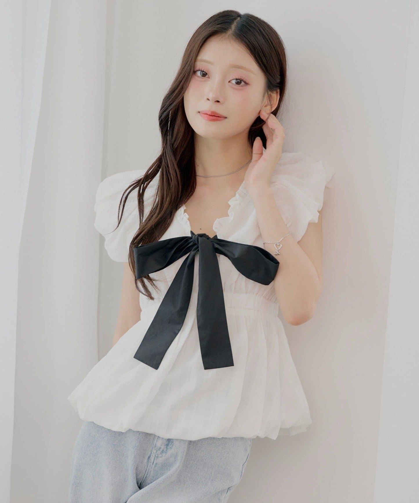 蝴蝶結荷葉擺設計襯衫