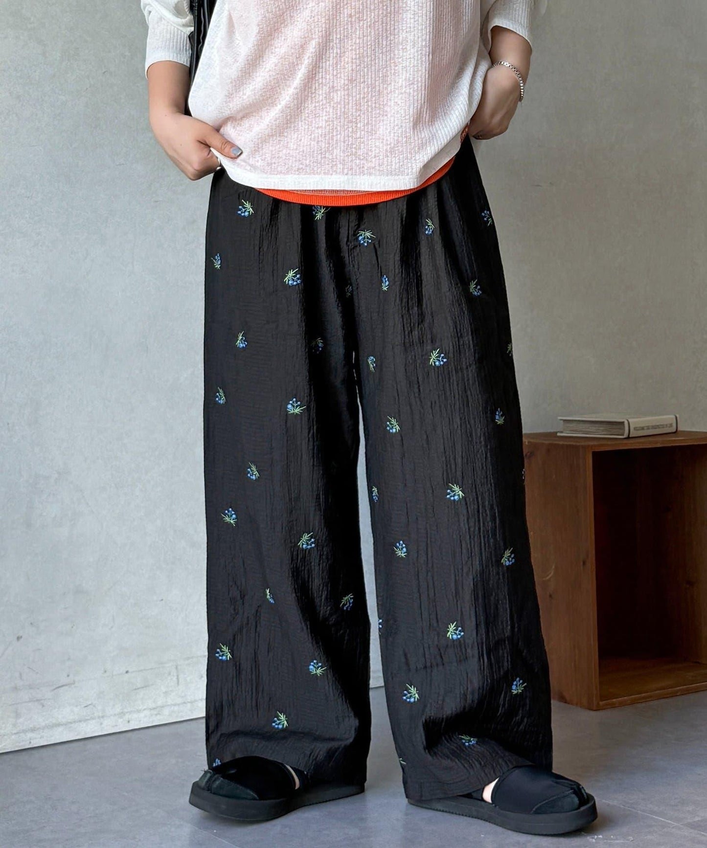 透感花卉刺繡 褲子