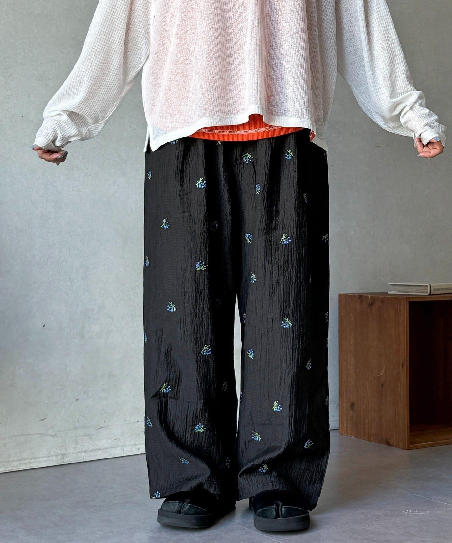 透感花卉刺繡 褲子