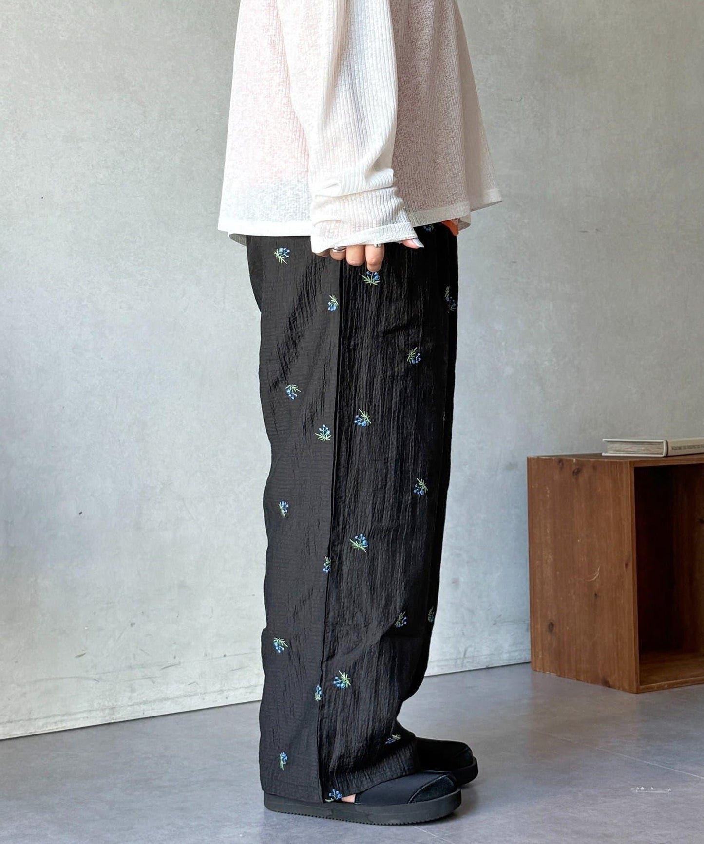 透感花卉刺繡 褲子