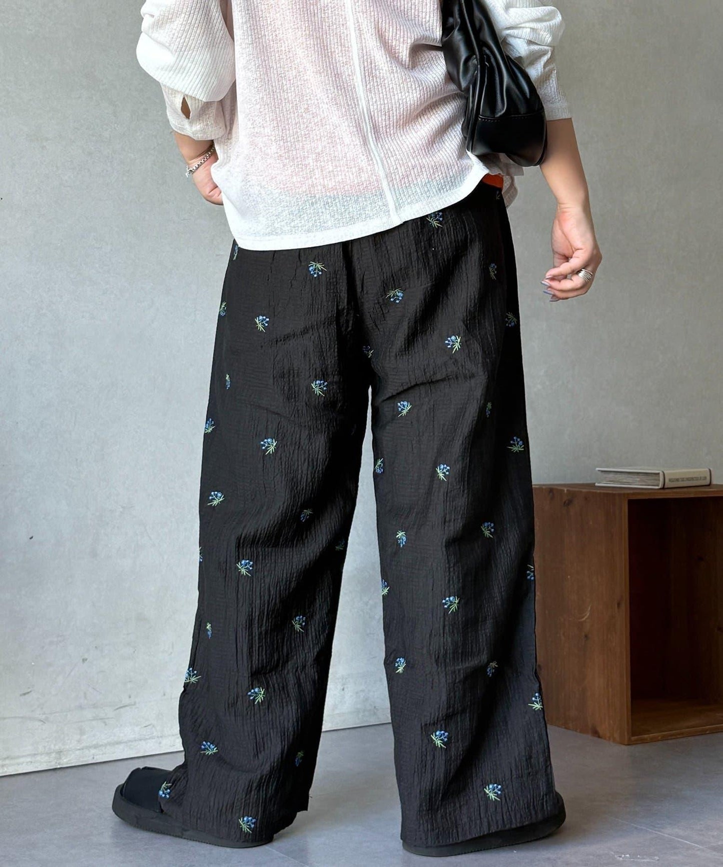 透感花卉刺繡 褲子