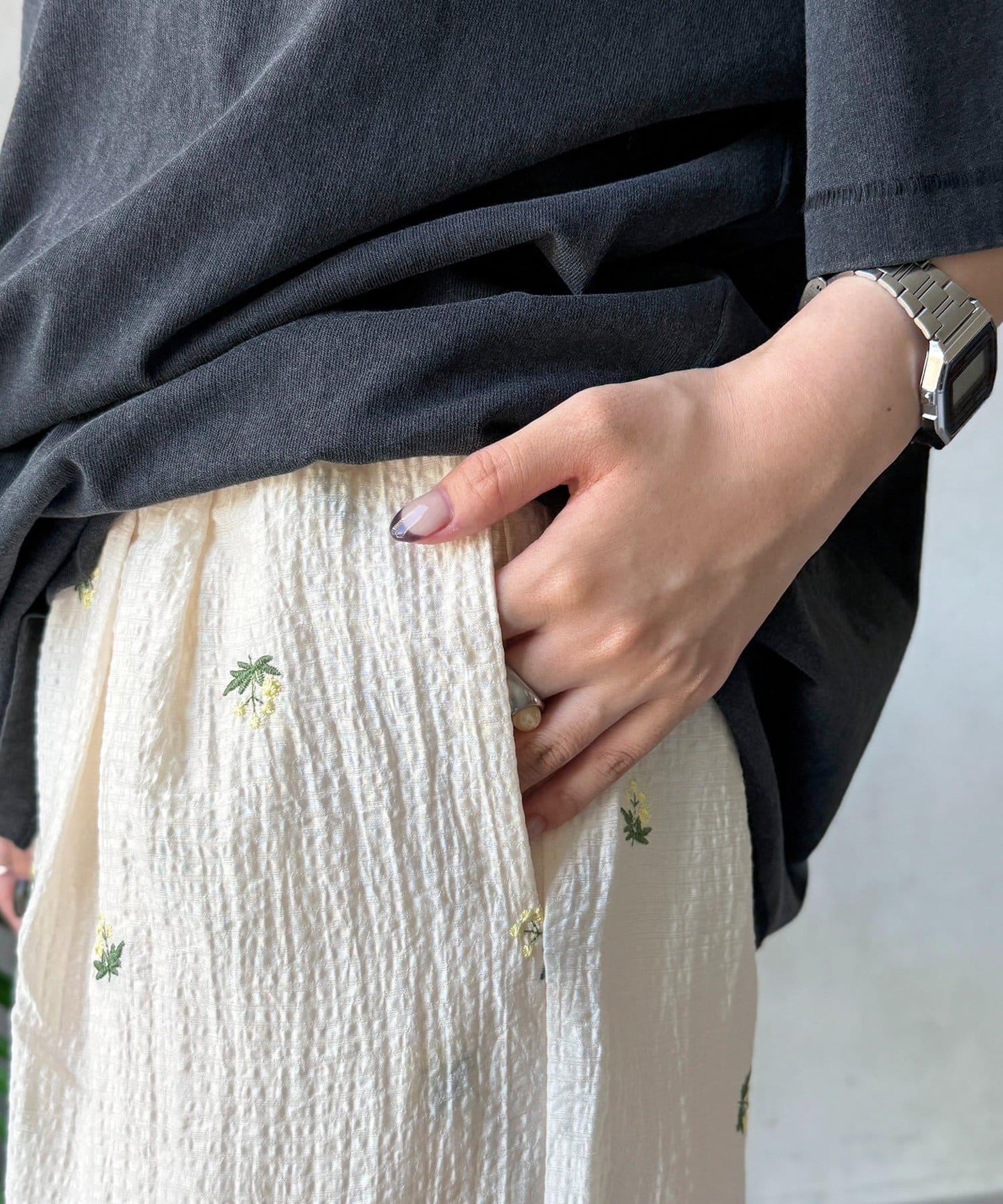 透感花卉刺繡 褲子