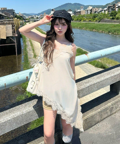 啞光緞面蕾絲吊帶背心