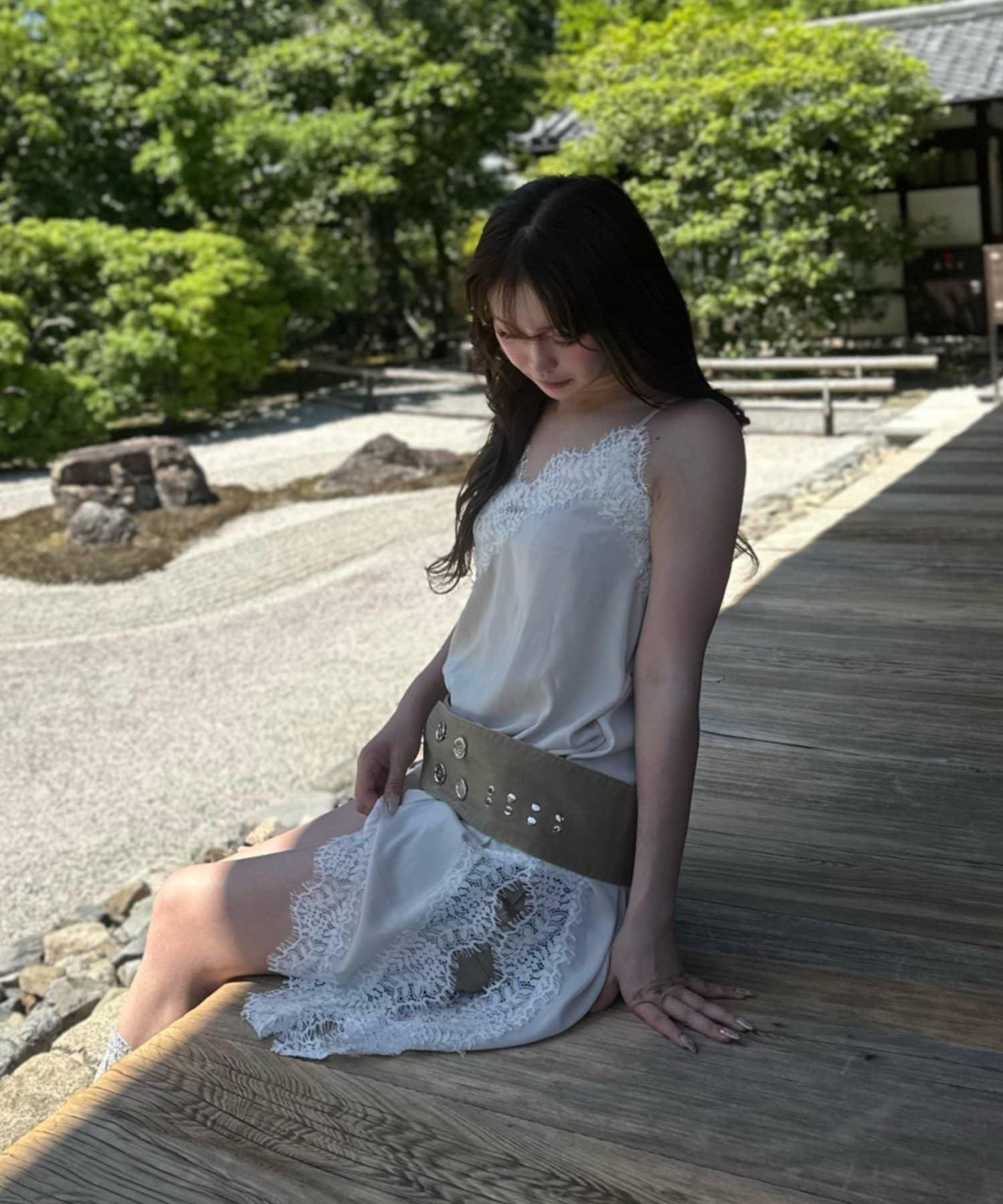 啞光緞面蕾絲吊帶背心