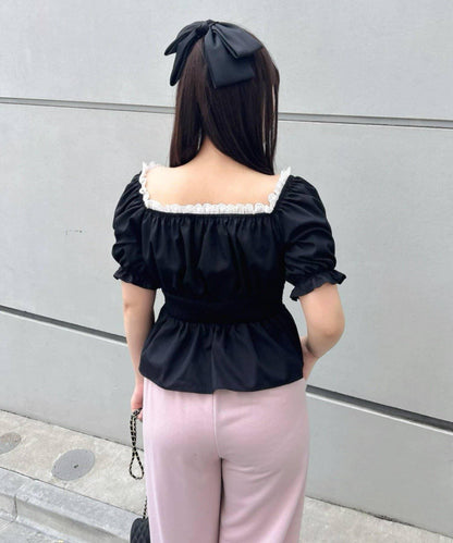 方形蕾絲荷葉擺上衣