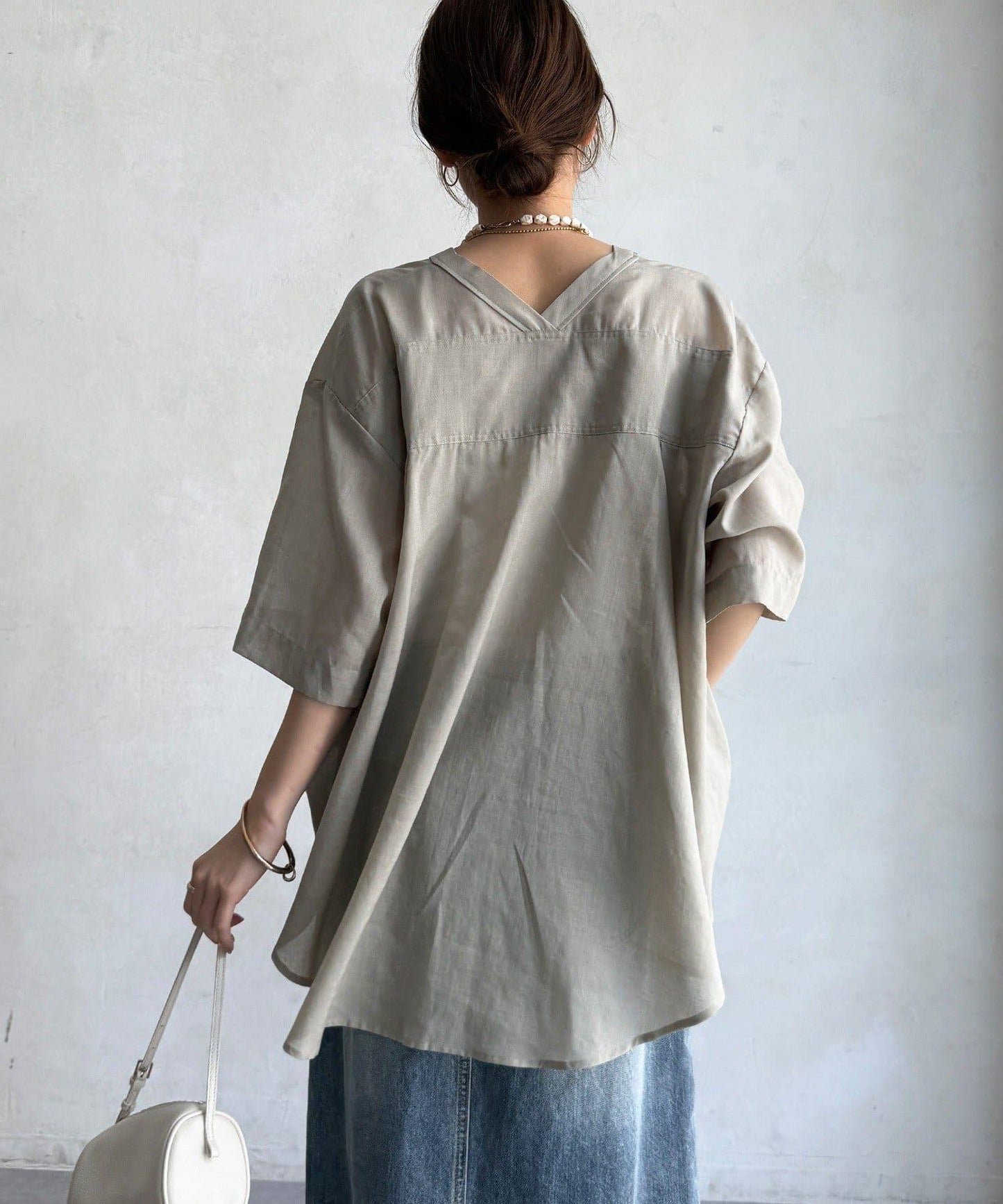 可水洗苧麻 後襬飄擺 雙V領 襯衫