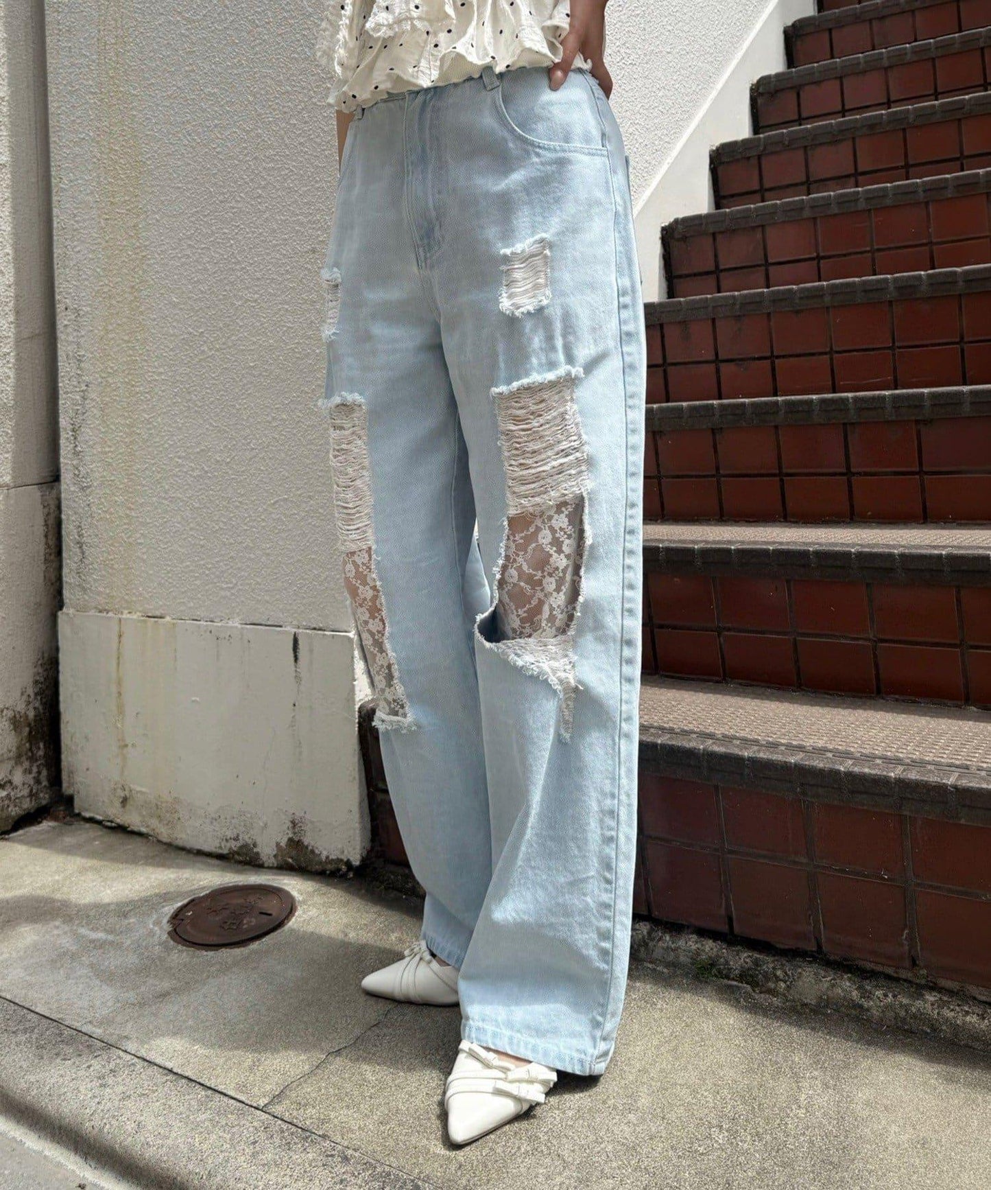 做舊蕾絲直筒牛仔褲