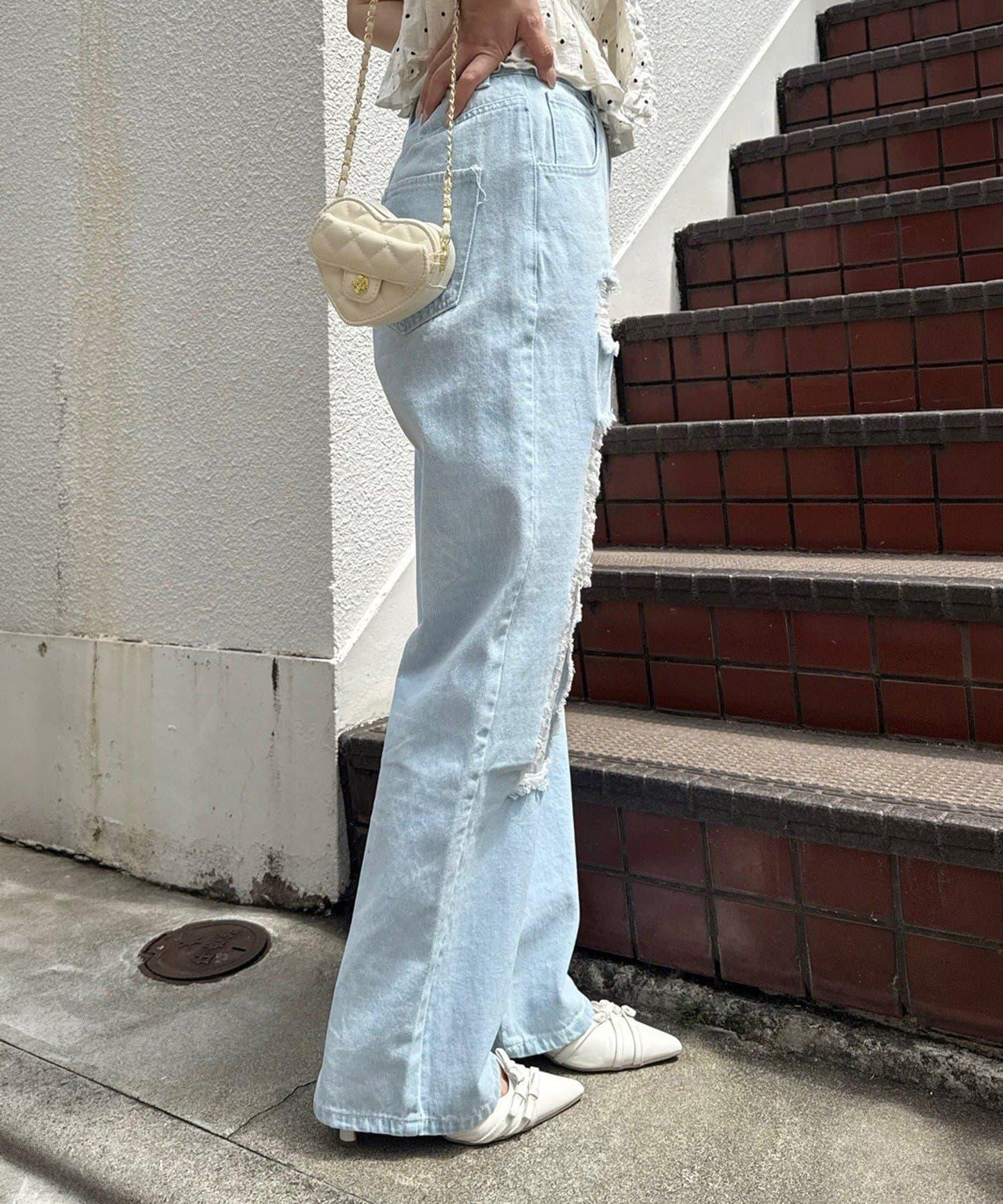 做舊蕾絲直筒牛仔褲