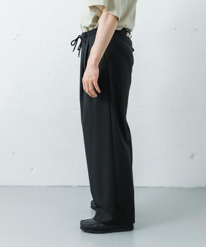 MARKAWARE TRIPLE PLEATED EASY TR