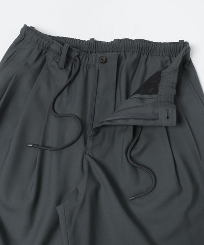 MARKAWARE TRIPLE PLEATED EASY TR