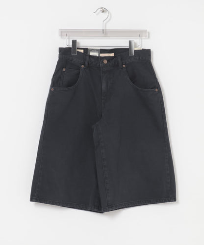 超寬鬆版 LEVI’S SUPER BAGGY JORT 短褲