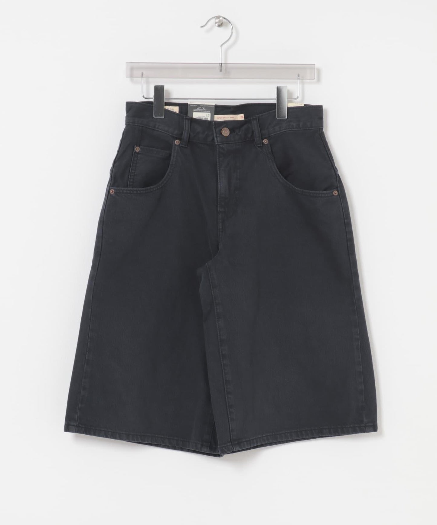超寬鬆版 LEVI’S SUPER BAGGY JORT 短褲