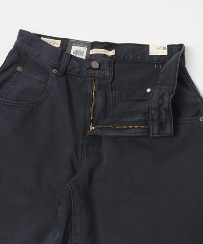 超寬鬆版 LEVI’S SUPER BAGGY JORT 短褲