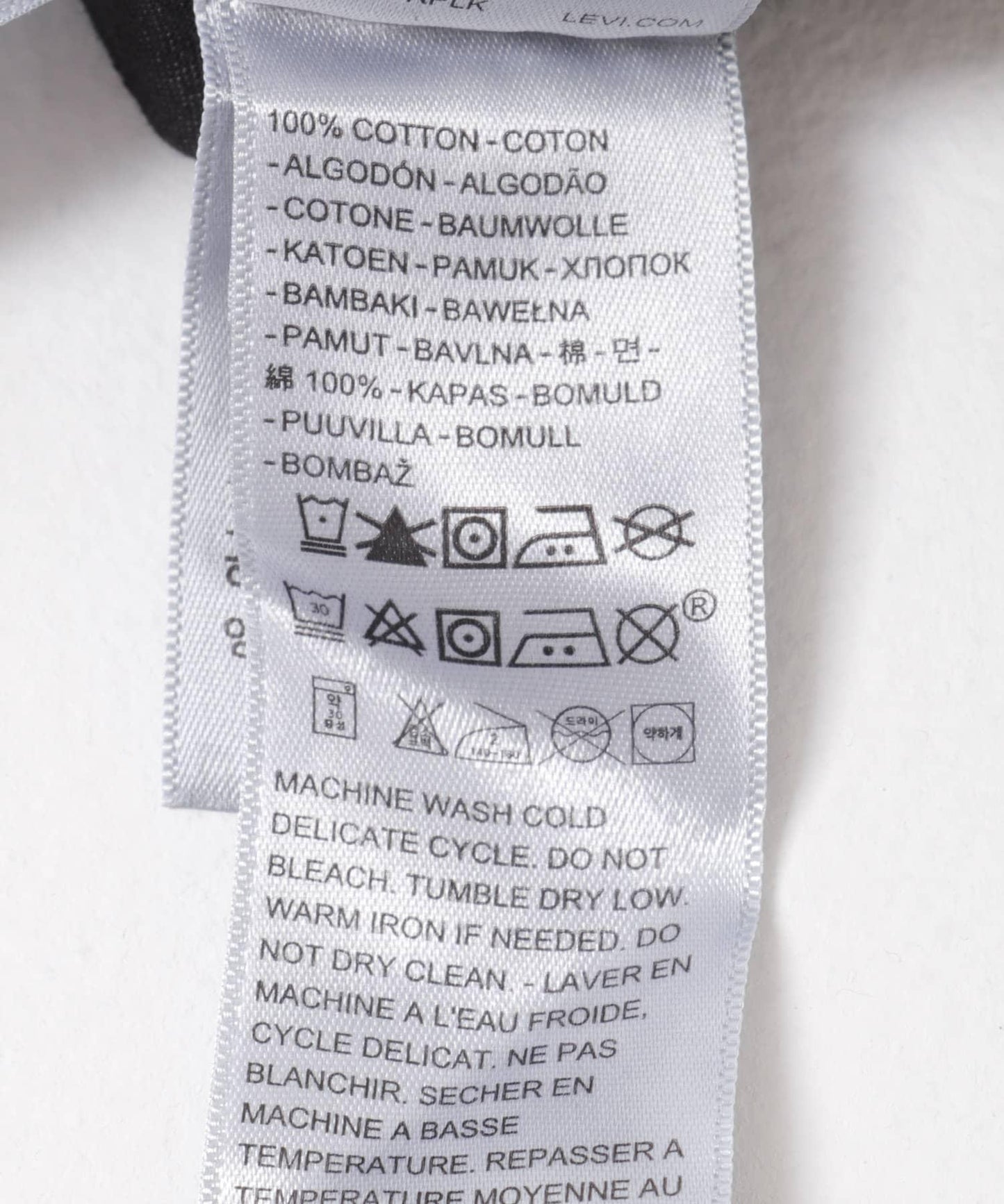 超寬鬆版 LEVI’S SUPER BAGGY JORT 短褲