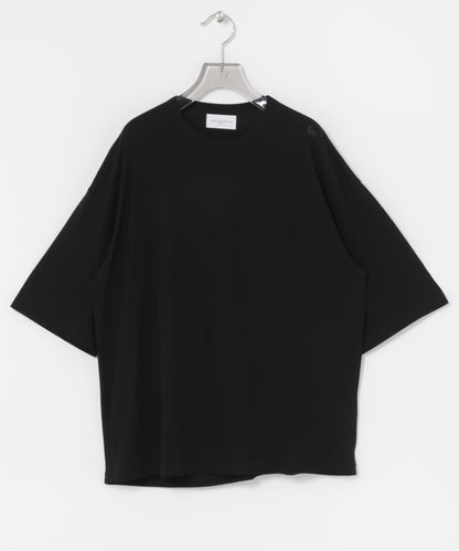 new basic DISCOMFORT 開叉上衣