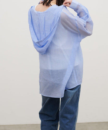 LARUTA 輕薄透紗褶皺連帽襯衫